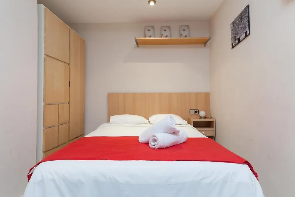 Daire Gaudi Residence Barselona İspanya